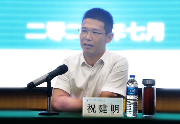 米兰在线手机版(大中国区)总经理祝建明针对新员工未来发展提出要求.jpg 米兰在线手机版(大中国区)总经理祝建明针对新员工未来发展提出要求.jpg