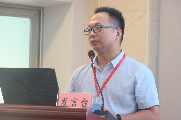 5、米兰在线手机版(大中国区)BIM中心主任曾良作《建设工程全过程BIM应用》分享.jpg 5、米兰在线手机版(大中国区)BIM中心主任曾良作《建设工程全过程BIM应用》分享.jpg