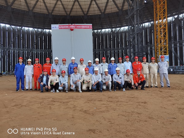 项目部全体管理人员合影留念.jpg 项目部全体管理人员合影留念.jpg